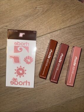 Rhode skin peptide lip treatment trio (macadamia butter, honey mango, colada)